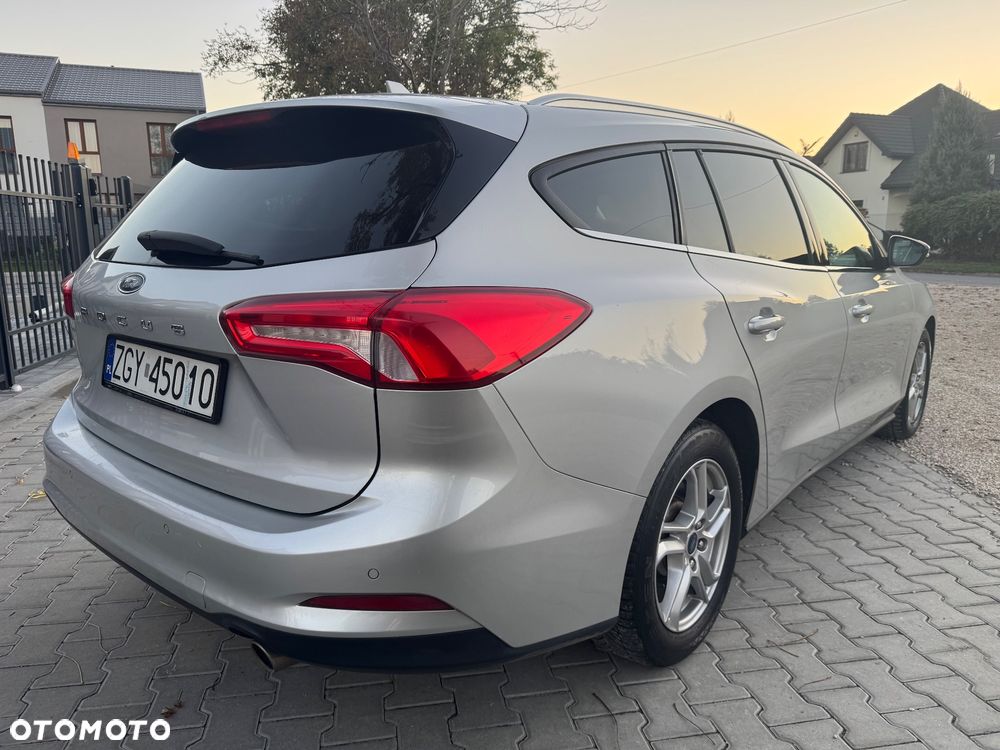 Ford Focus - 11