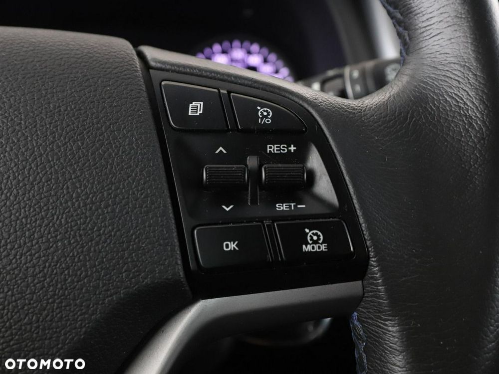 Hyundai Tucson 2.0 CRDi 4WD Automatik Intro Edition - 30