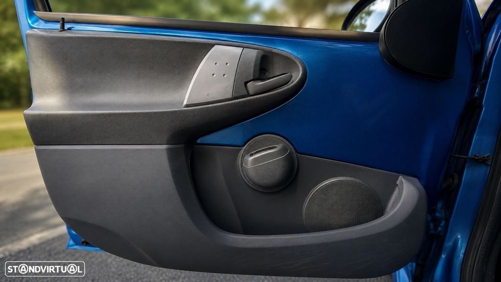 Toyota Aygo CoolBlue - 8