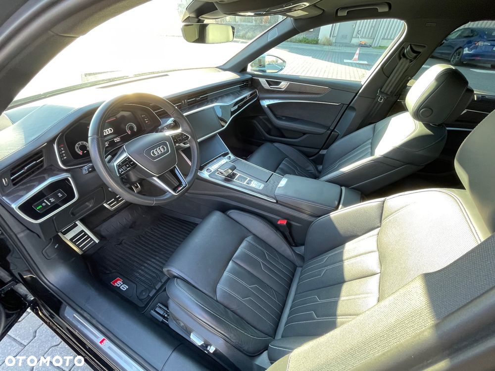 Audi S6 Avant - 11