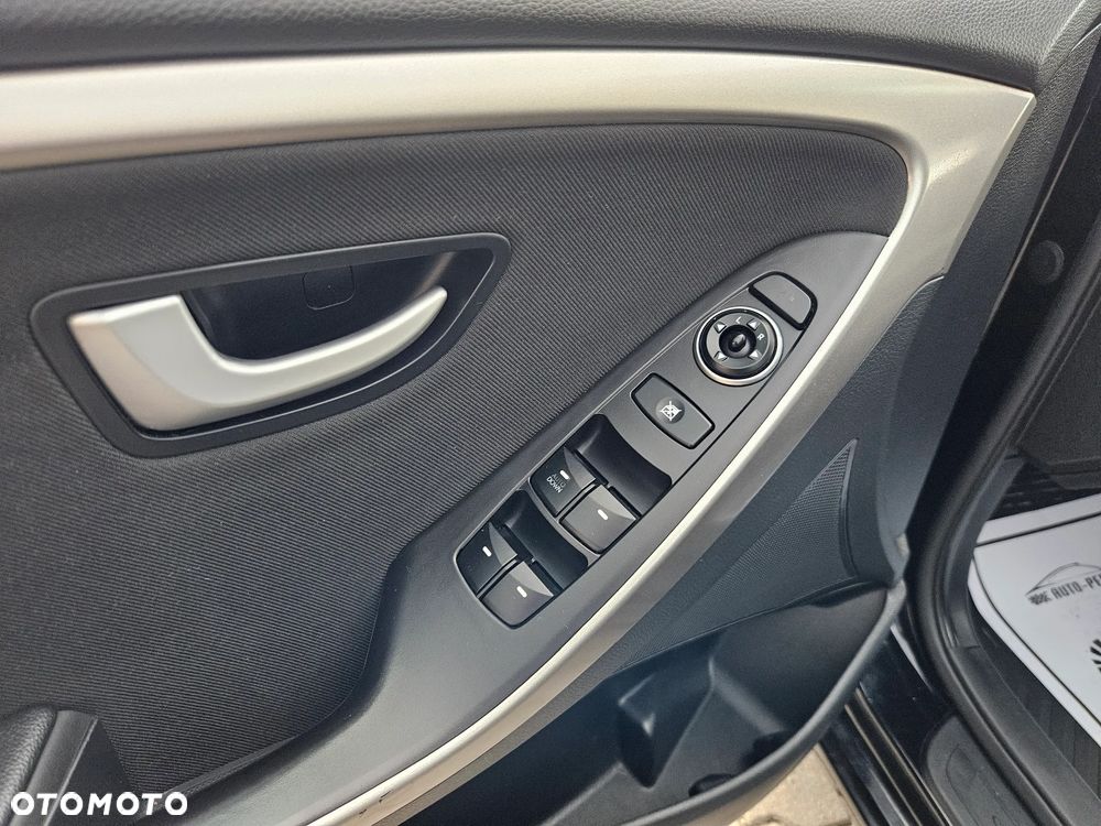 Hyundai i30 i30cw 1.4 Edition Plus - 17