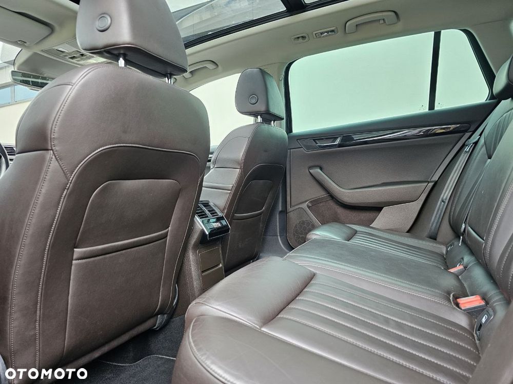 Skoda Superb 2.0 TDI L&K DSG - 25