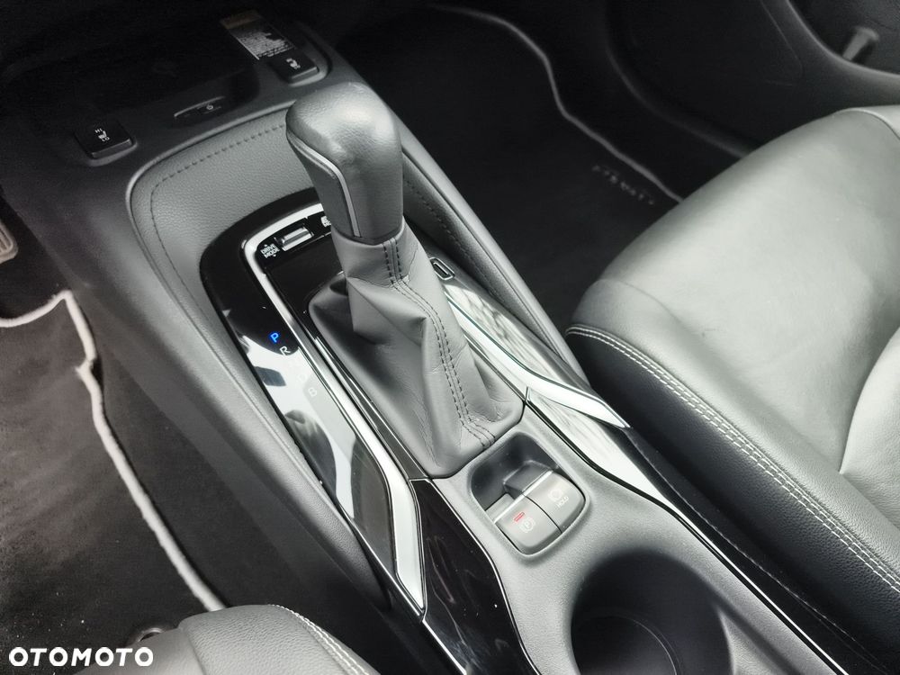 Toyota Corolla 1.8 Hybrid Executive - 26