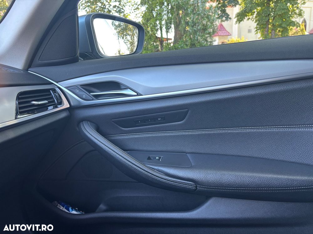BMW Seria 5 520d AT - 7
