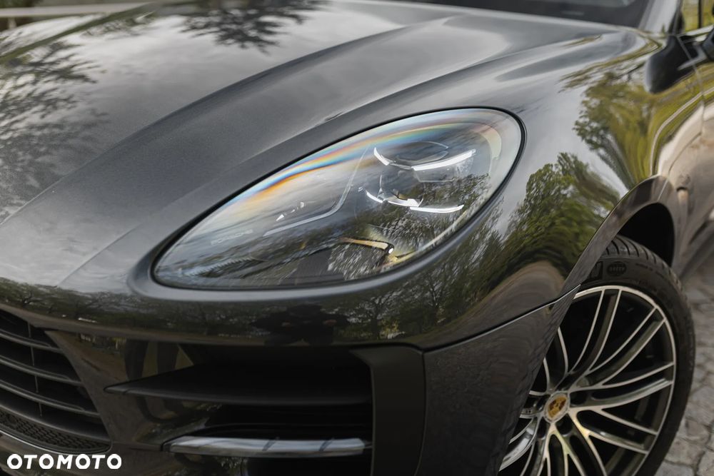 Porsche Macan - 2