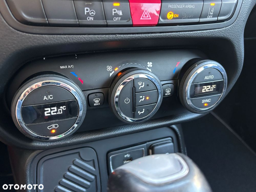 Jeep Renegade - 34