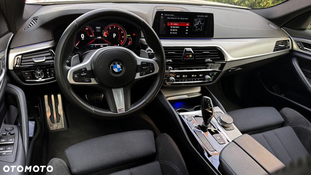 BMW Seria 5 530i xDrive M Sport sport - 24