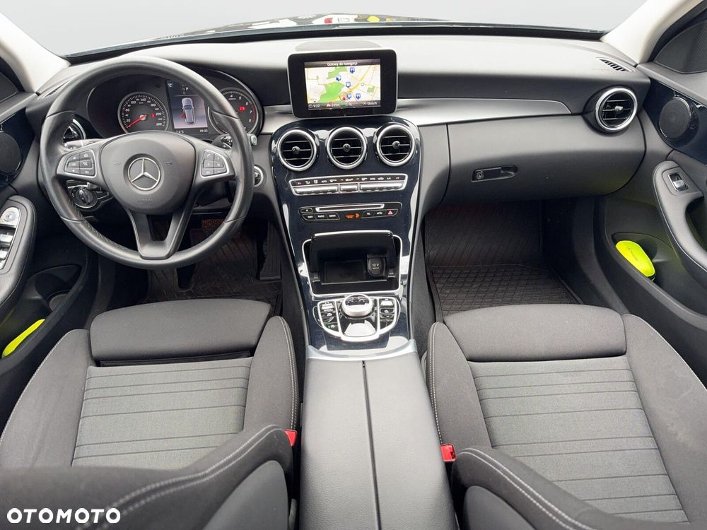 Mercedes-Benz Klasa C 180 9G-TRONIC - 20