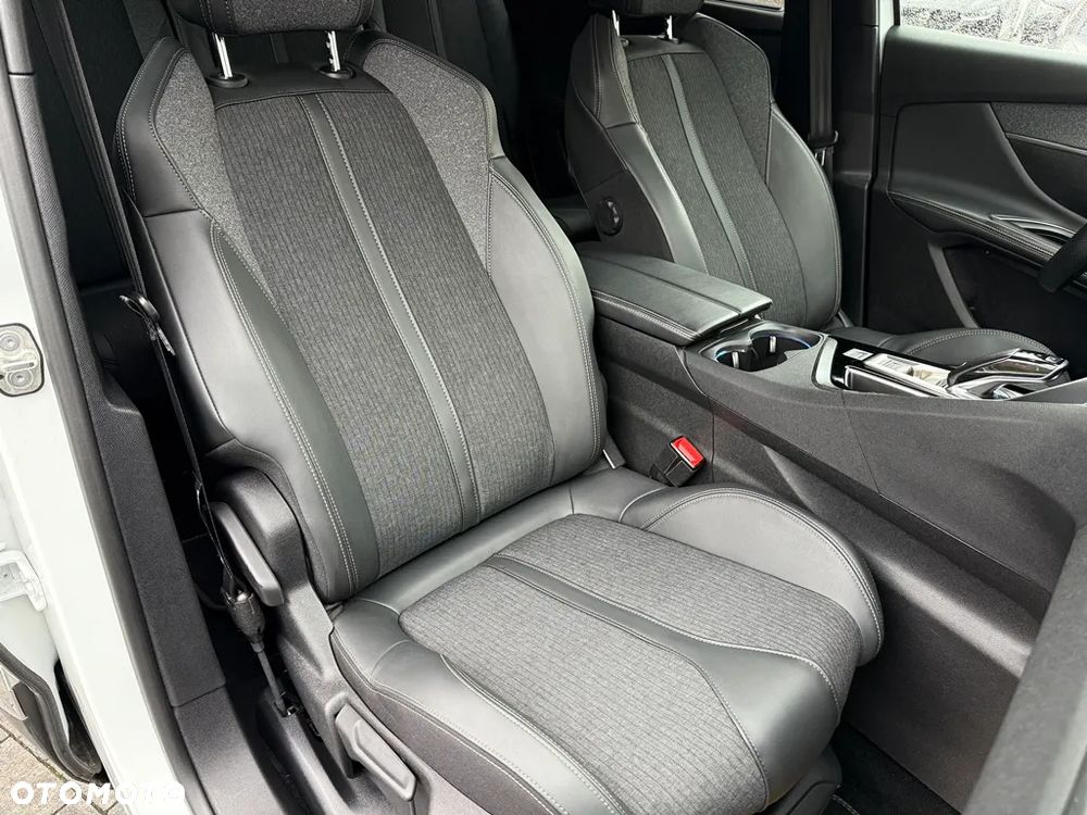 Peugeot 5008 BlueHDi 180 EAT8 GT - 36