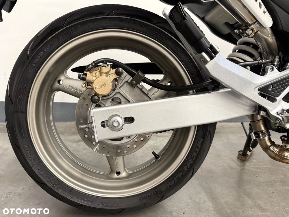 Honda Hornet - 13