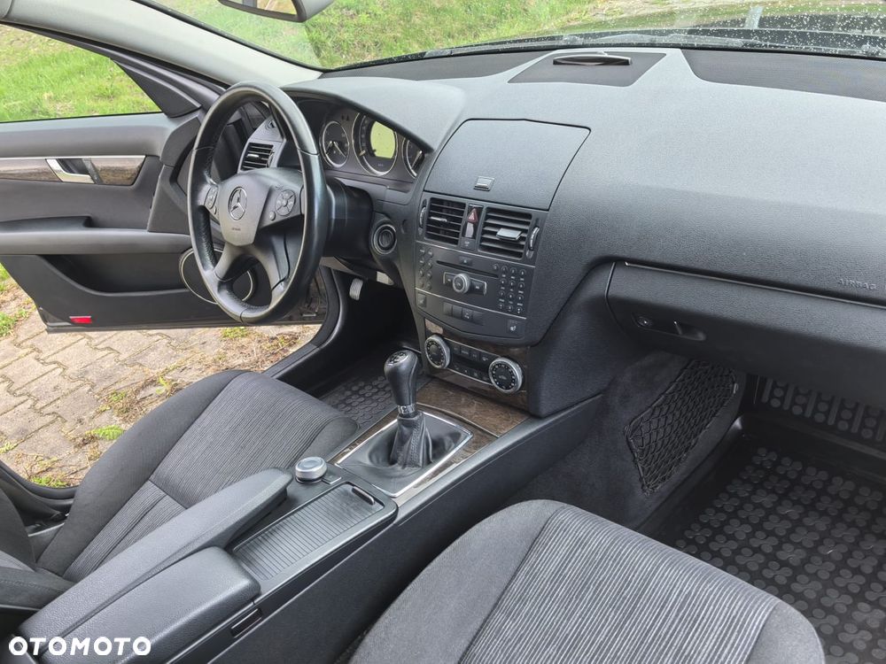 Mercedes-Benz Klasa C 180 Kompressor Elegance - 7