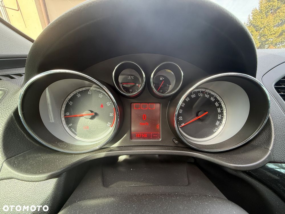 Opel Insignia 2.0 Turbo 4x4 Sport - 10