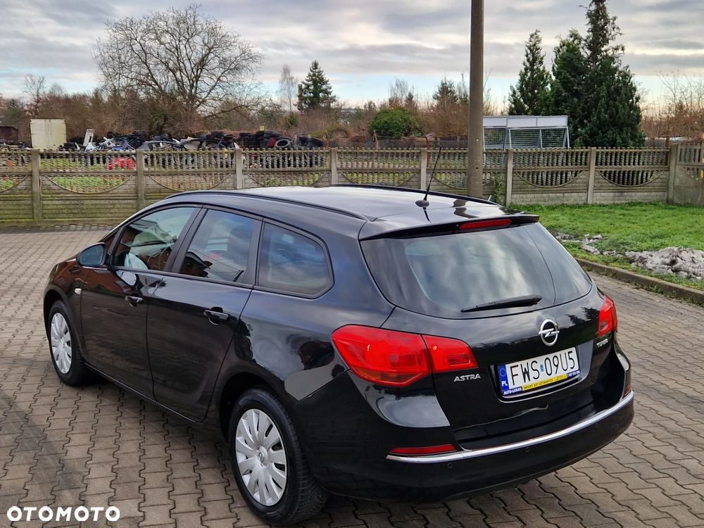 Opel Astra 1.4 Turbo - 2