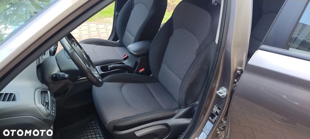 Hyundai i30 1.5 DPI Comfort - 15