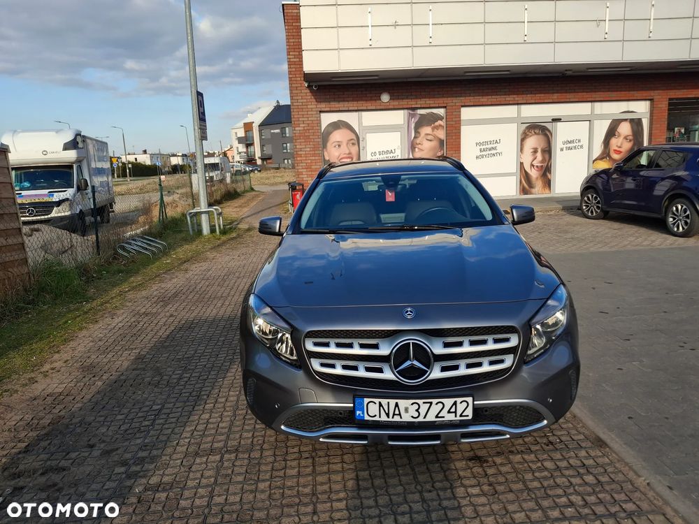 Mercedes-Benz GLA 180 7G-DCT Edition 1 - 10