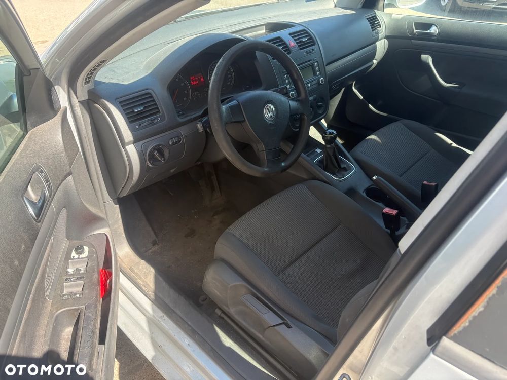 Volkswagen Jetta 1.6 Comfortline - 10