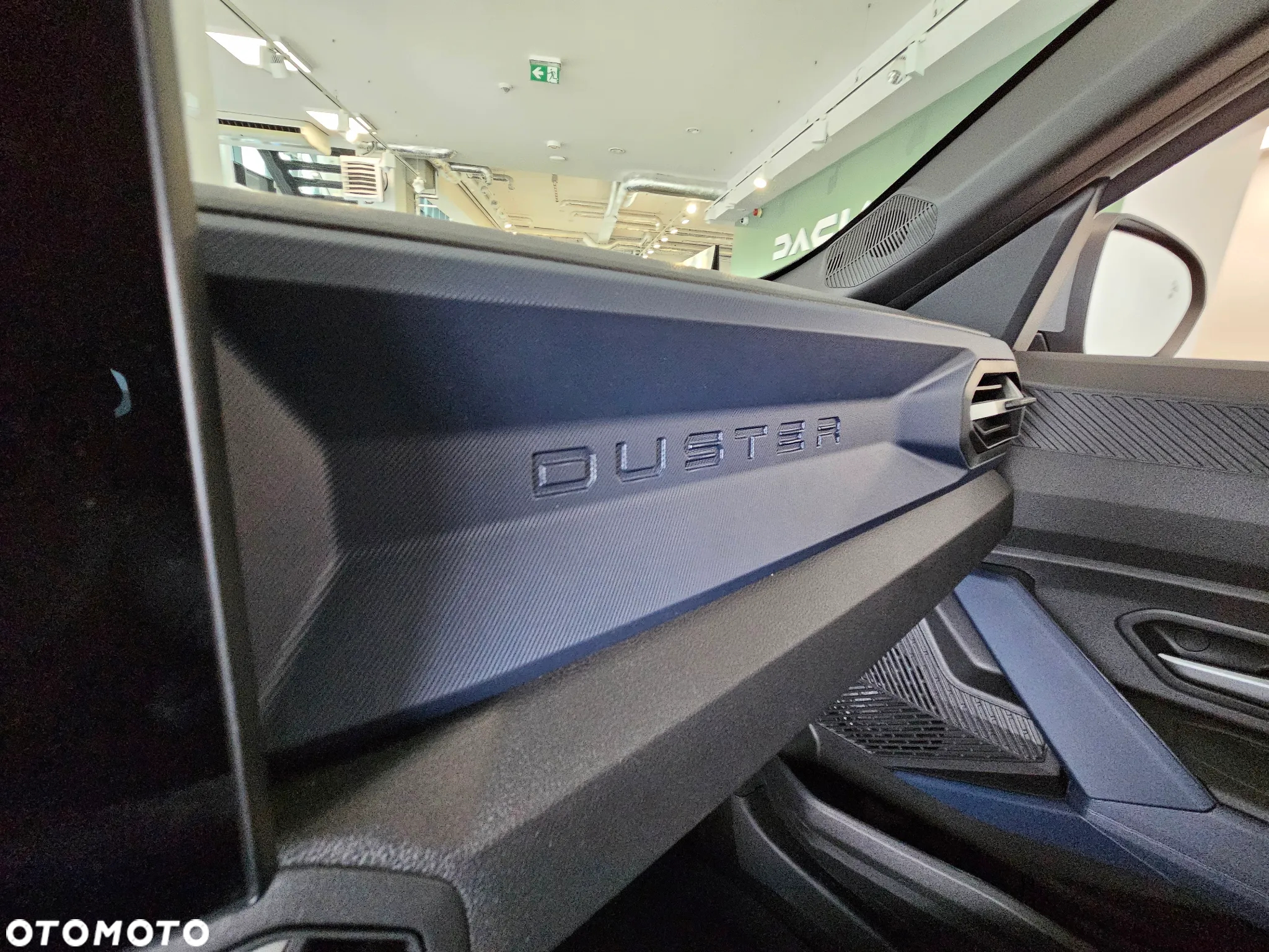 Dacia Duster 1.6 Full Hybrid 140 Journey MMT - 19
