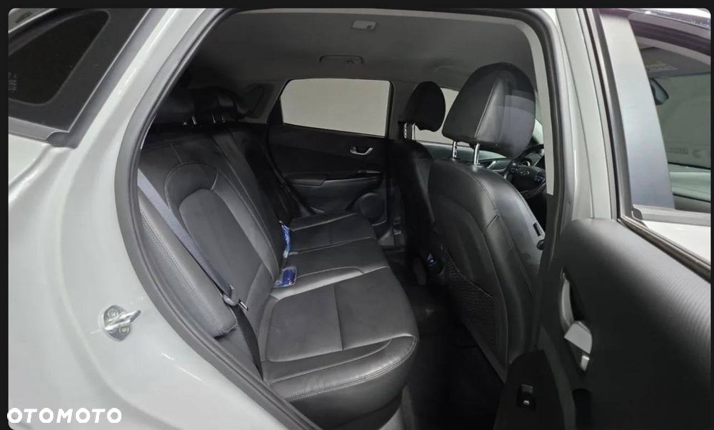 Hyundai Kona 1.6 T-GDI Premium DCT - 8