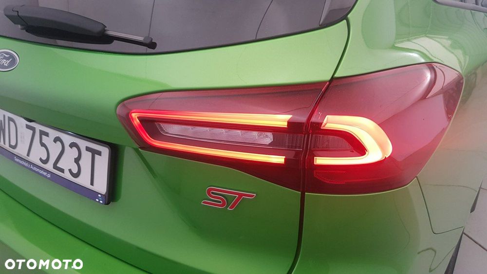 Ford Focus - 12