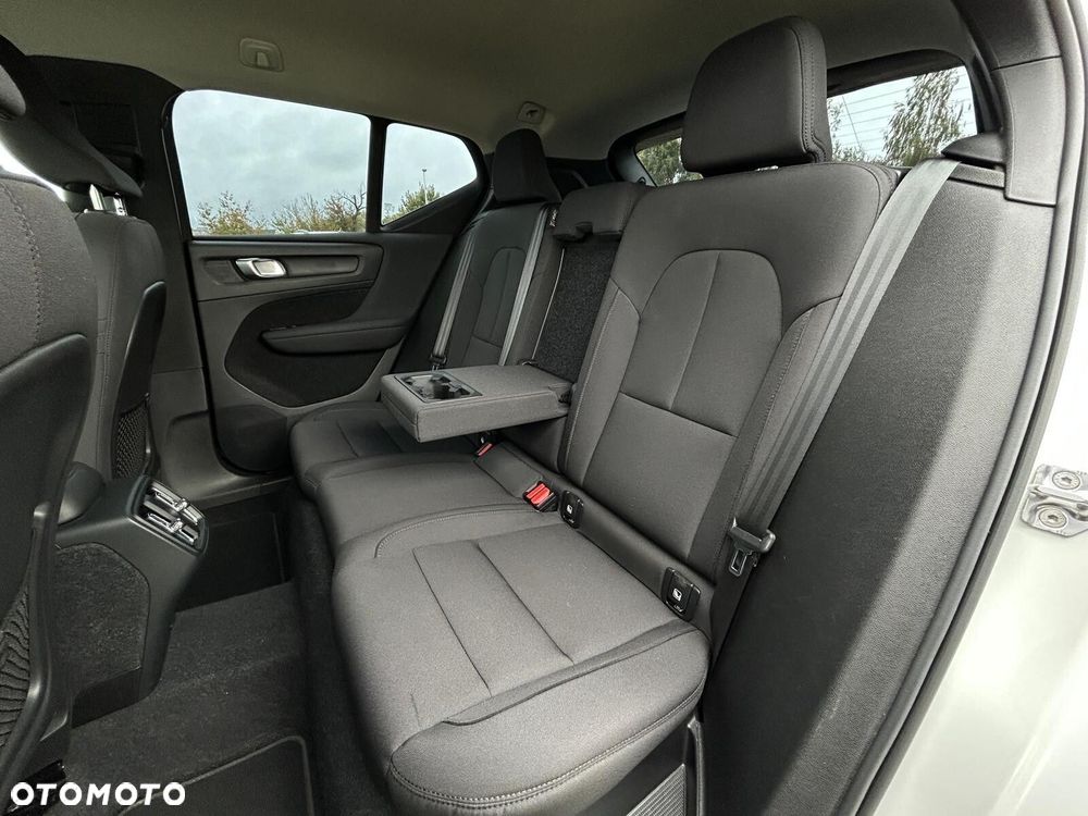 Volvo XC 40 T3 Momentum - 19