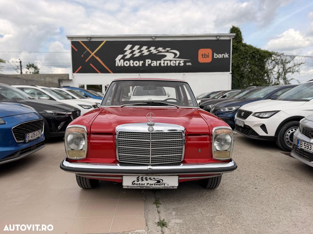 Mercedes-Benz W115 - 3