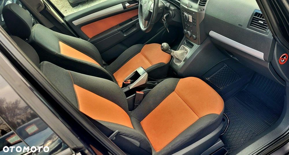 Opel Zafira 1.9 CDTI Essentia - 19