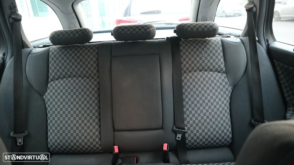 Mercedes-Benz C 180 Kompressor Auto Classic - 6