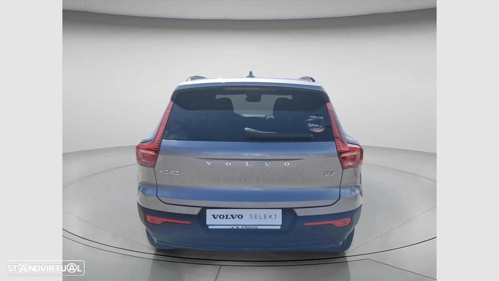 Volvo XC 40 2.0 B3 Plus Dark - 9