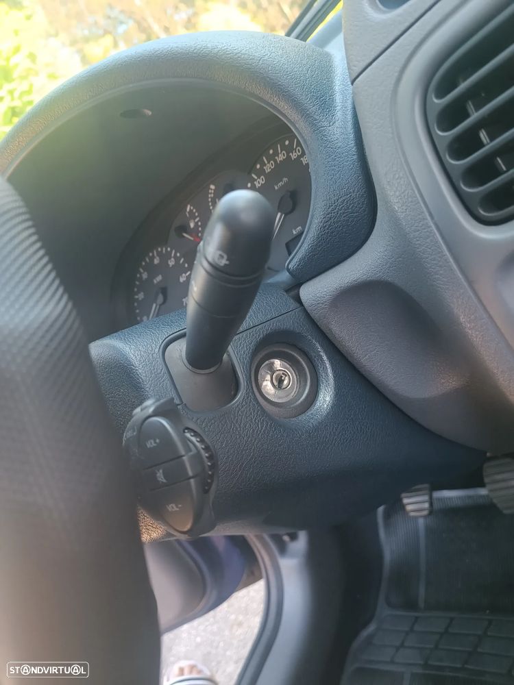 Renault Clio II - 11