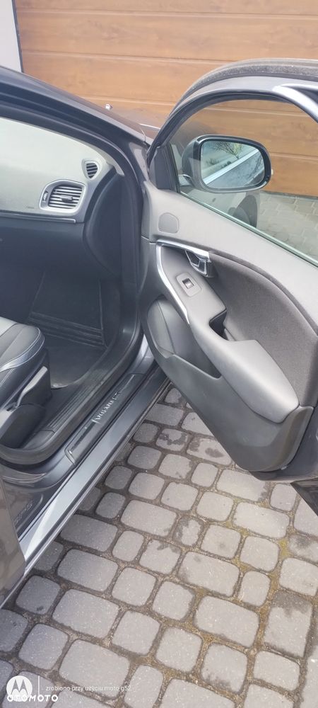 Volvo V40 D2 Momentum - 6