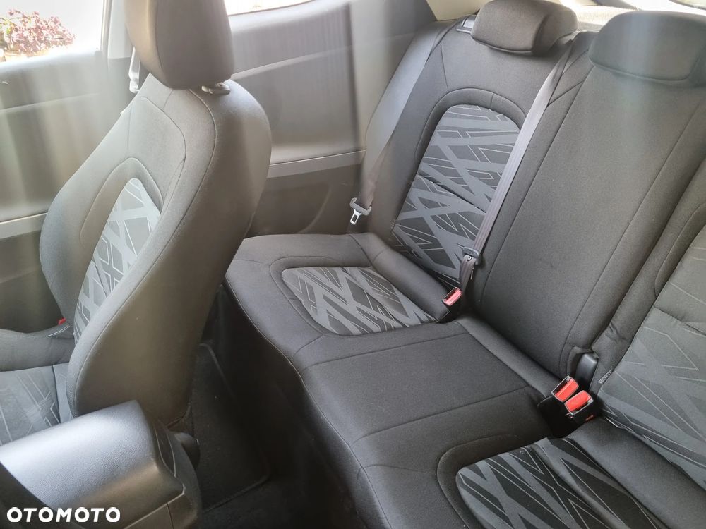 Kia Ceed 1.6 GDI Business Line - 29