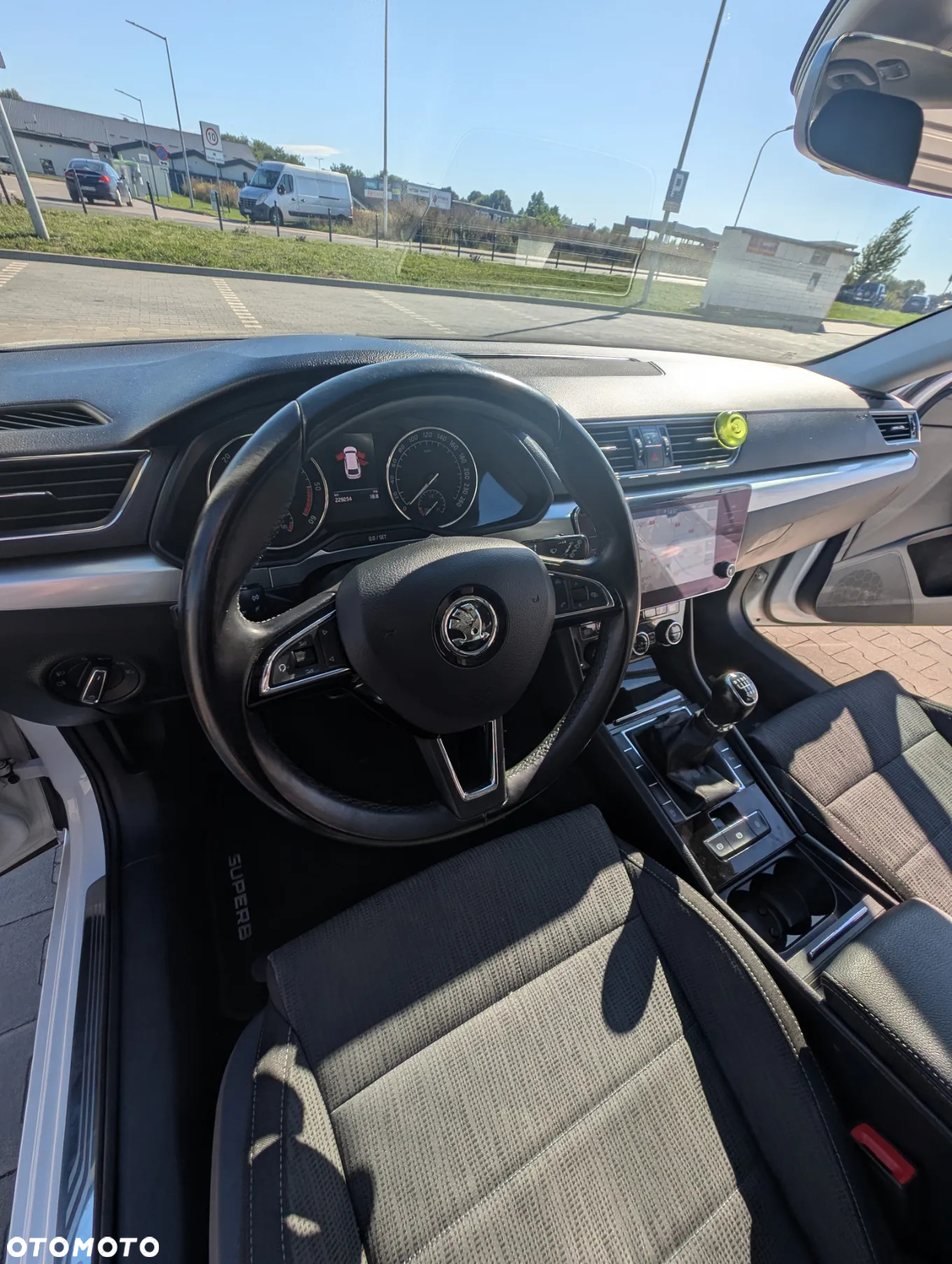 Skoda Superb - 35