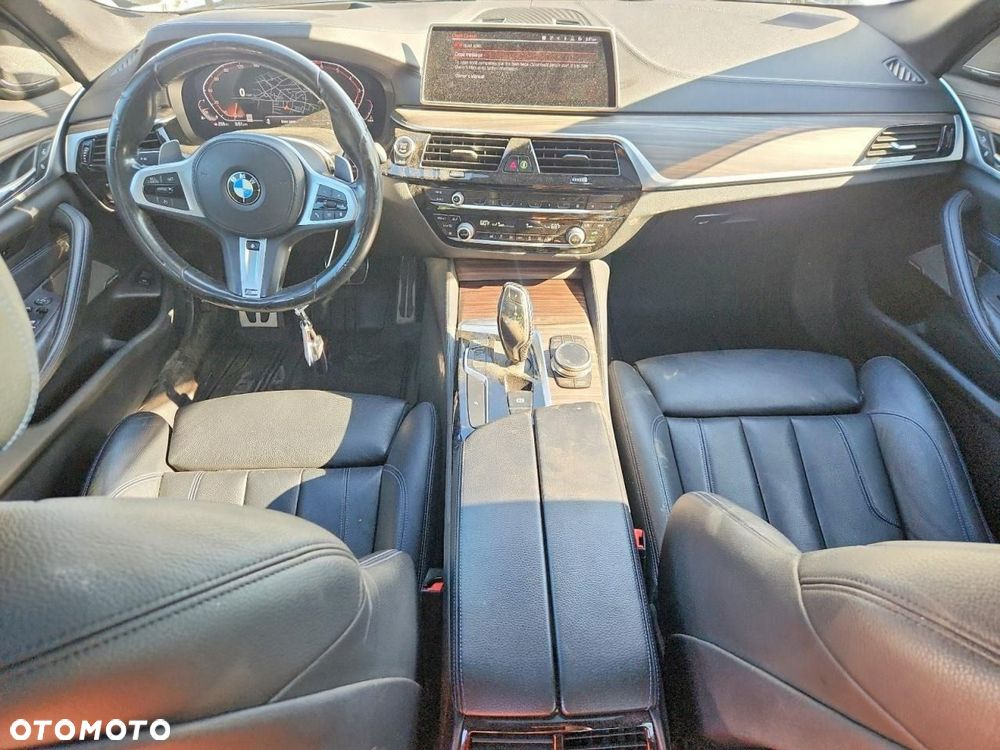 BMW Seria 5 530i M Sport Edition - 8