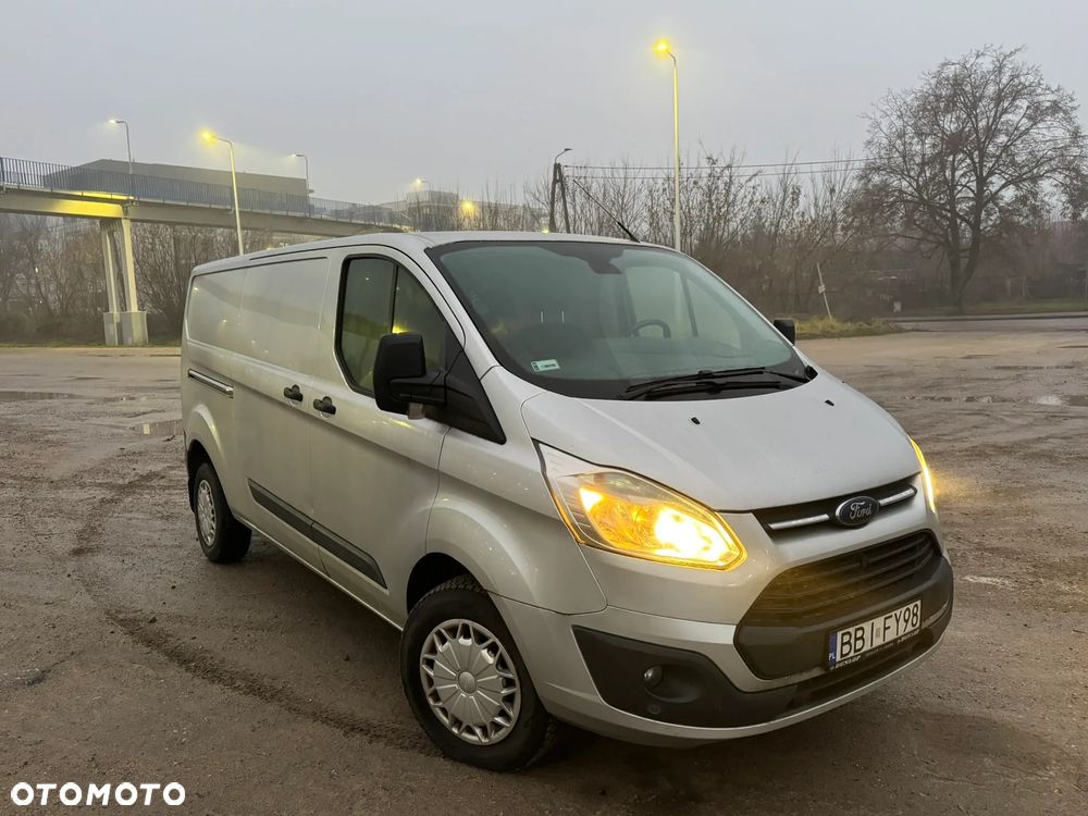 Ford TRANSIT CUSTOM - 4