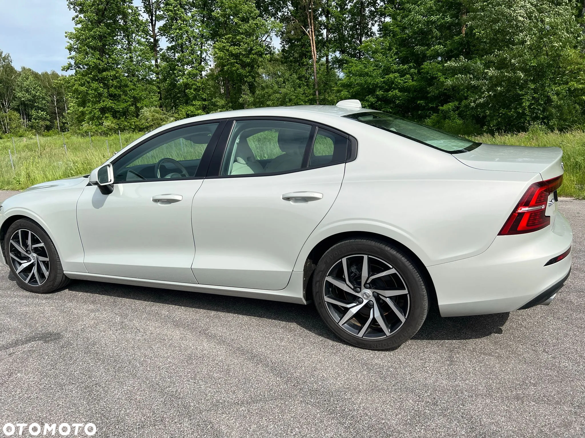 Volvo S60 T5 AWD Momentum Pro - 5