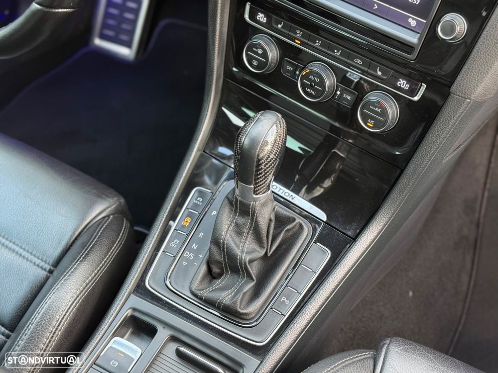 VW Golf R 2.0 TSI OPF 4Motion DSG - 23