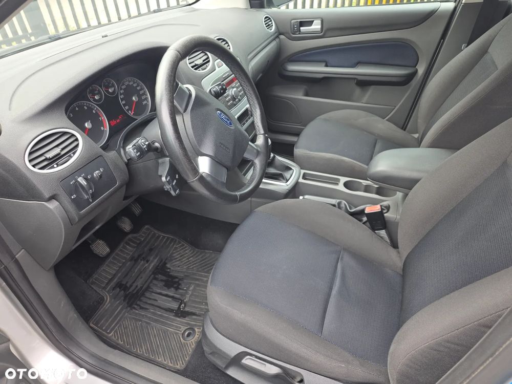 Ford Focus 1.6 Platinium X - 14