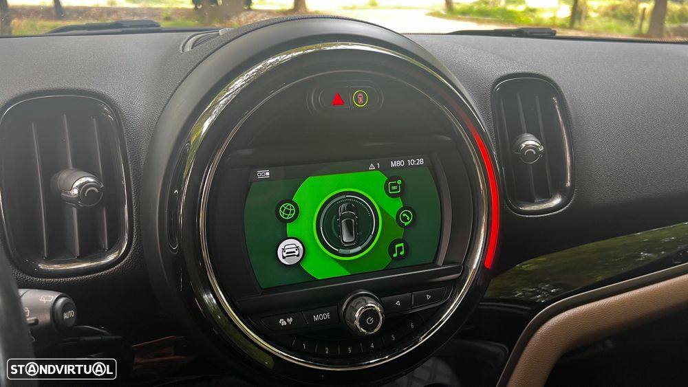 MINI Countryman Cooper SD ALL4 Auto - 31
