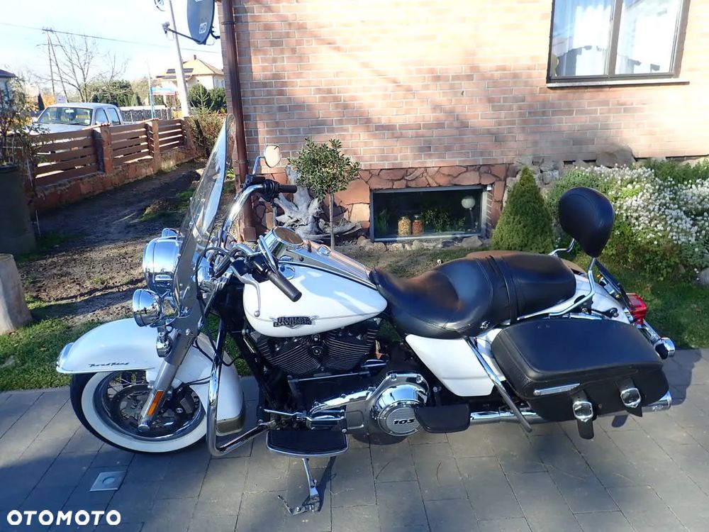 Harley-Davidson Touring Road King - 3
