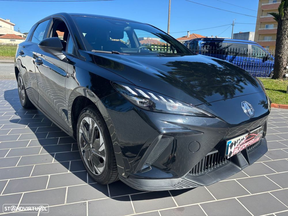 MG MG4 64 kWh Luxury - 5