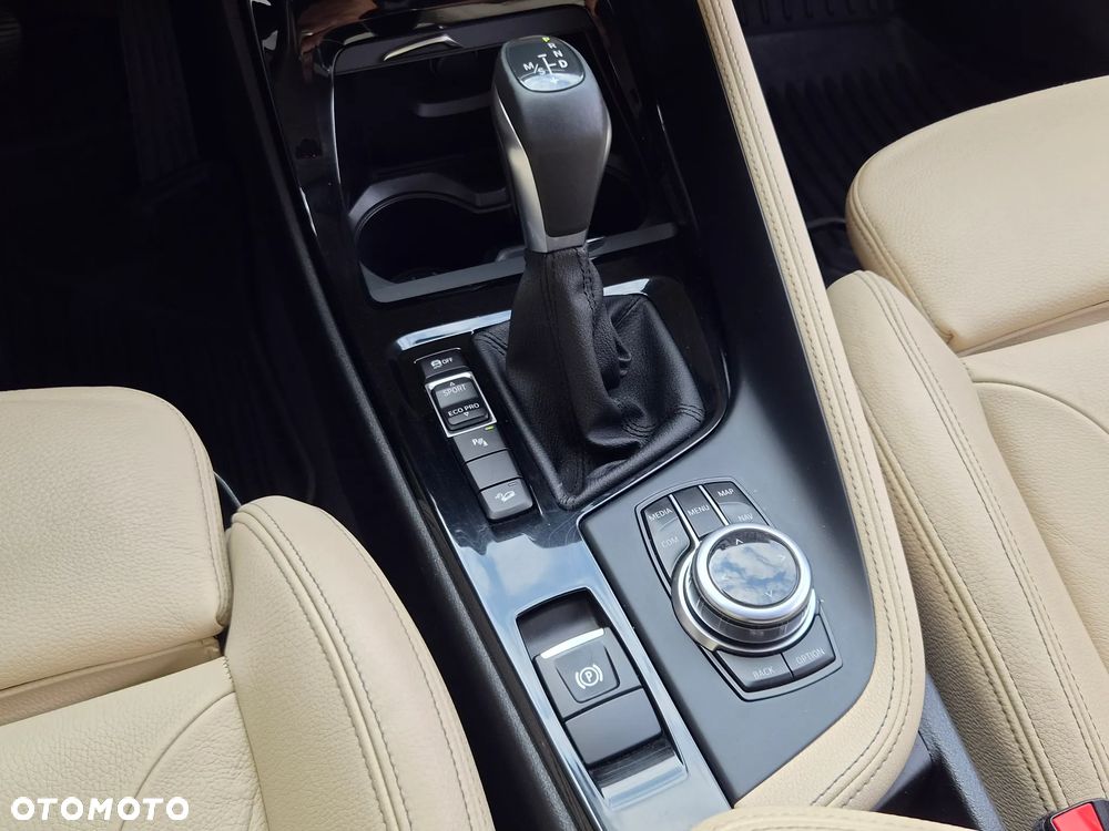 BMW X1 xDrive18d xLine sport - 15