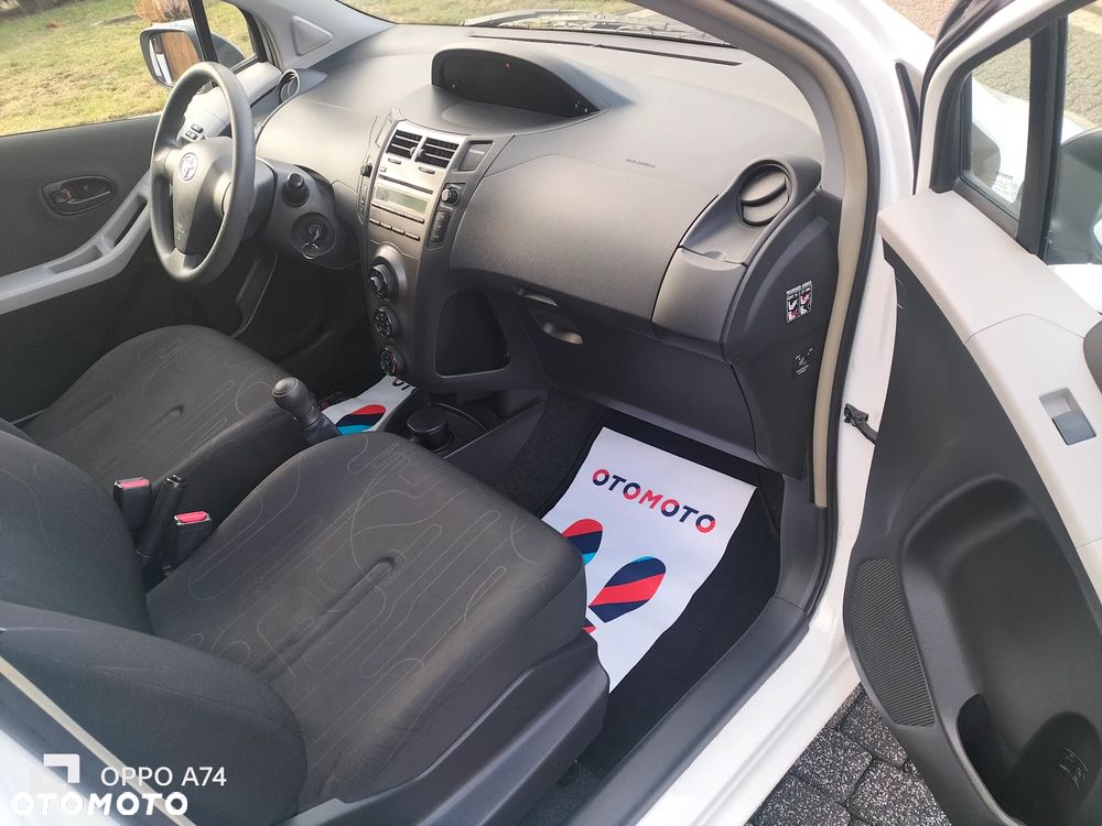 Toyota Yaris 1.0 VVT-i Cool - 10