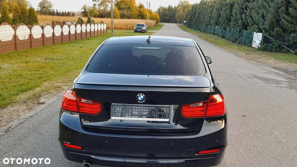BMW Seria 3 320d - 9