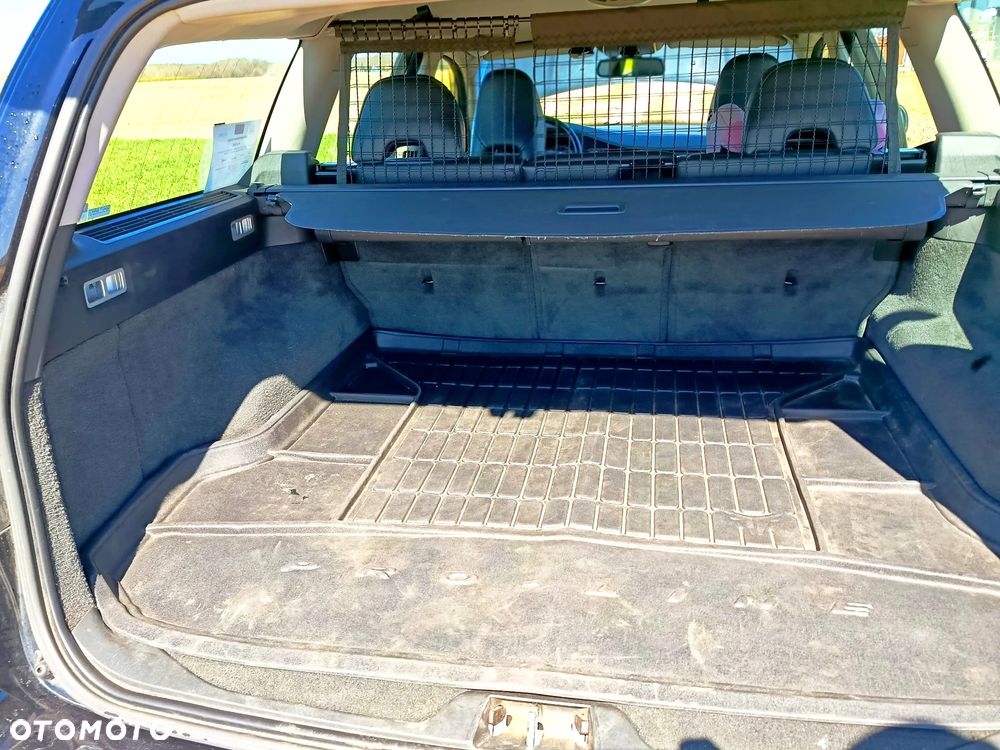 Volvo V70 2.5T Momentum - 15