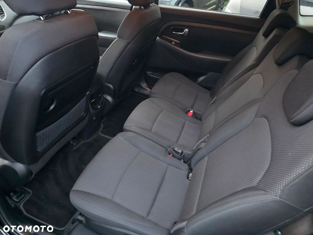 Kia Carens 1.7 CRDi 115 Fifa World Cup Edition - 8