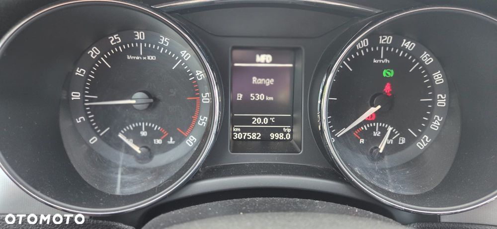 Skoda Superb 2.0 TDI DSG Comfort - 12