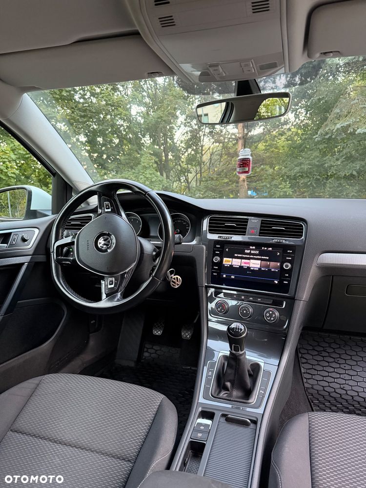 Volkswagen Golf 1.0 TSI Comfortline - 5