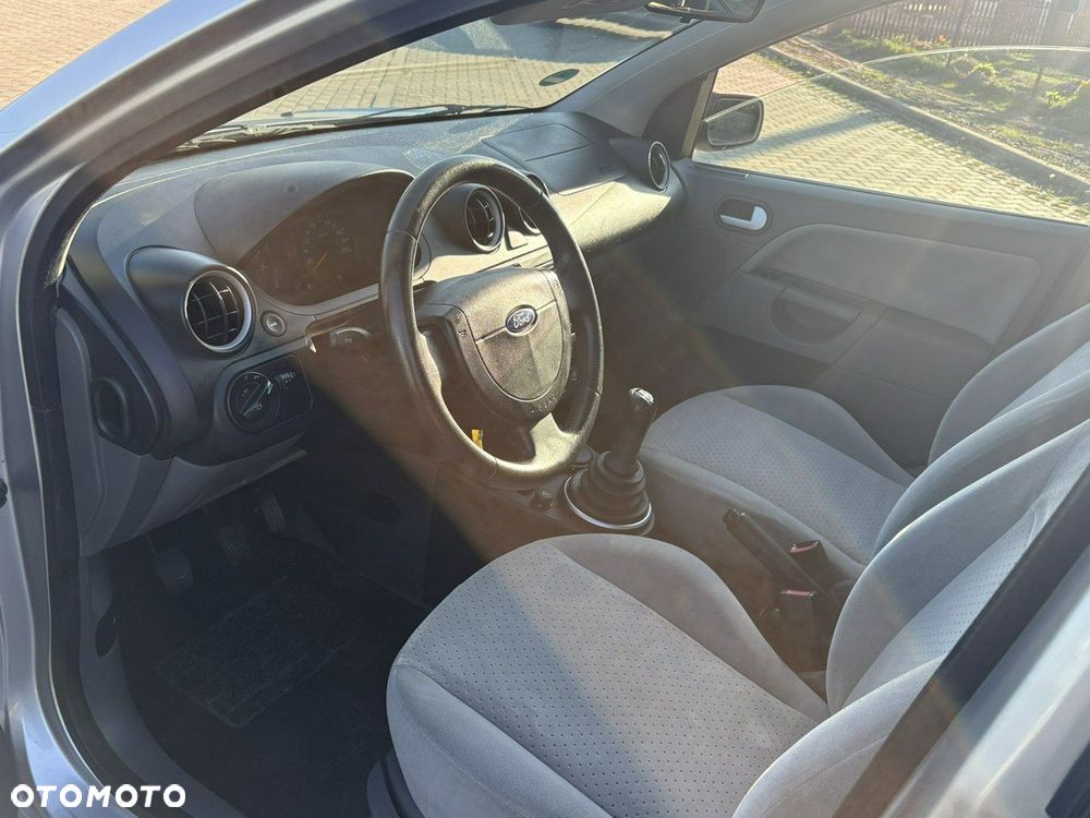 Ford Fiesta 1.4 Silver Magic - 9
