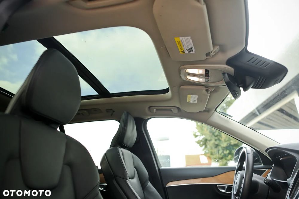 Volvo XC 90 T5 AWD Inscription 7os - 28