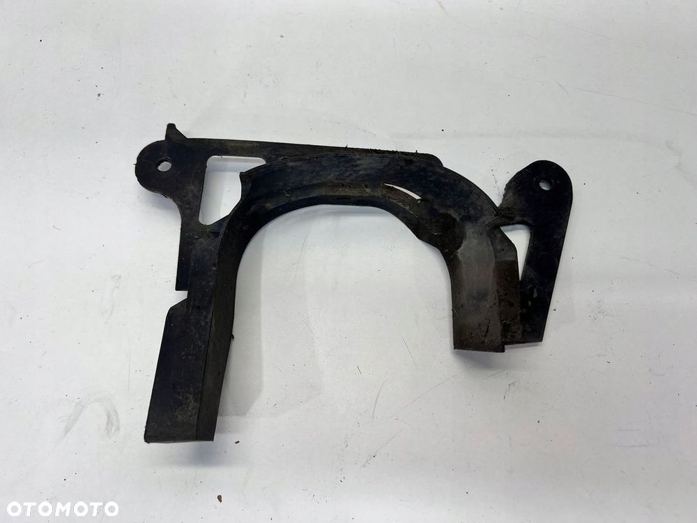 OSŁONA PÓŁOSI PRAWA AUDI Q5 FY 80A863188A - 1